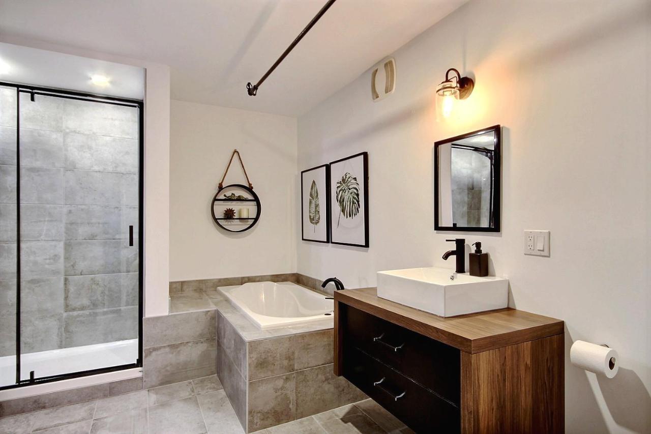 Le Gentleman // Downtown Spacious Condo Квебек Экстерьер фото
